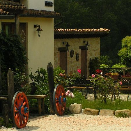 B&B Caselunghe Camerino Exterior photo