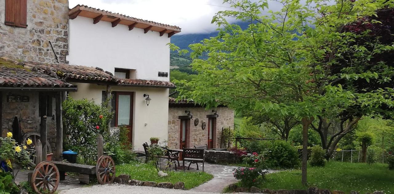 B&B Caselunghe Camerino Exterior photo